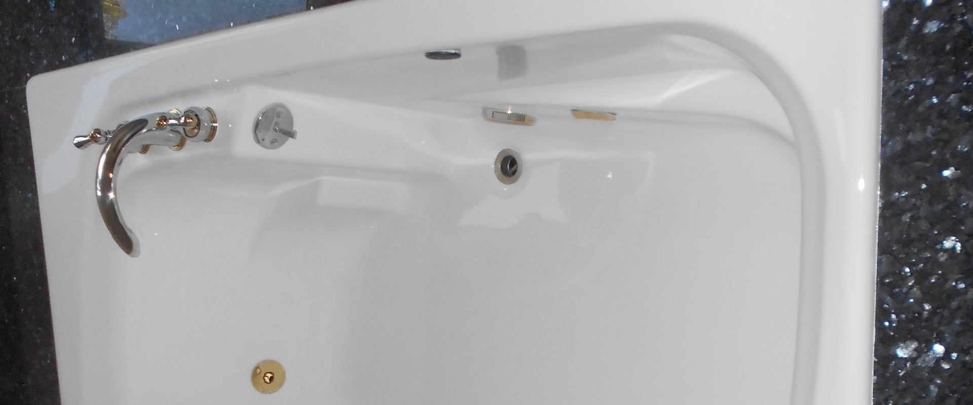 bathtub refinishing